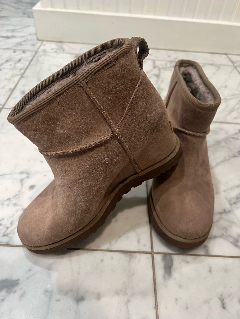 UGG Classic Femme Mini Wedge Boots - Caribou